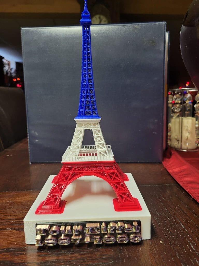 Eiffel Tower Classic + base