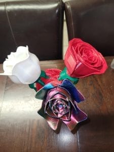 Flower Pot with 3 multicolor roses