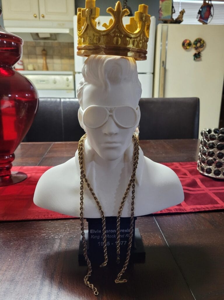 Statuette of Elvis Presley the King of Rock & Roll