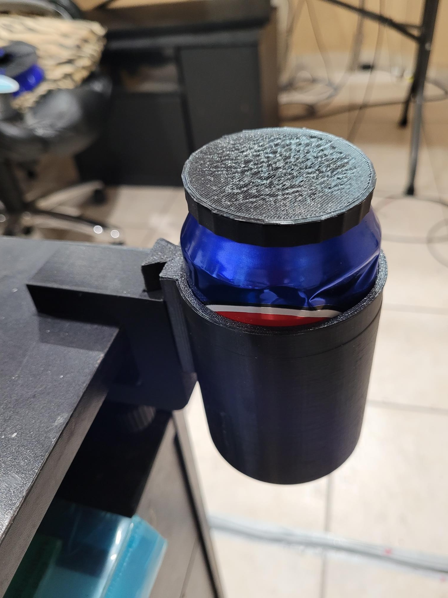 Beer Can Holder 2 Beer Can liquor holder 02