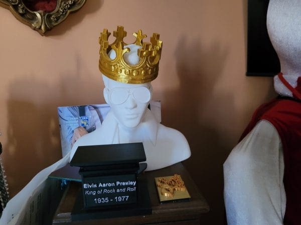 Home 39 Elvis Presley 08